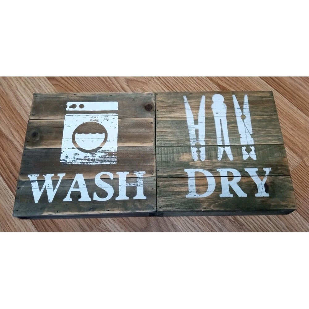 Hobby Lobby Wash Dry Wooden Pictures (7"x 7") Used (Set of 2)